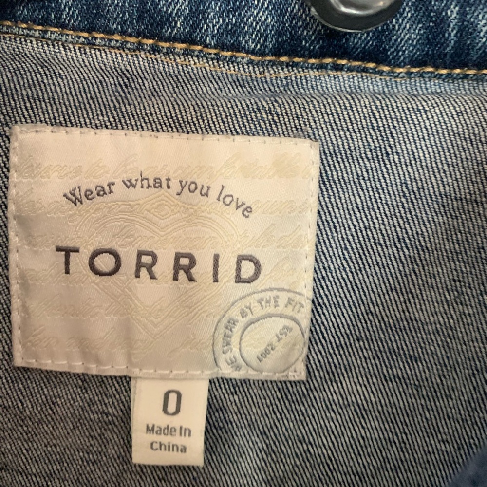 Jean jacket - Picture 2 of 3